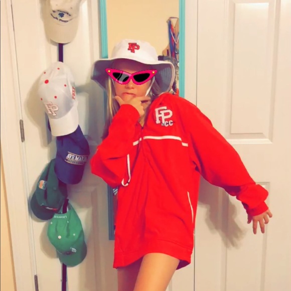 Meet your Posher, Kate - Picture 1 of 1